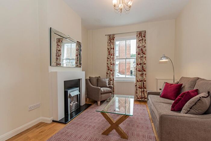 2 Bedroom Terraced House To Rent In Albert Street, Jericho, OX2