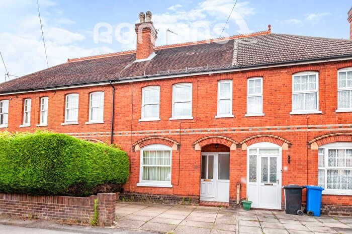 2 Bedroom Semi-Detached House To Rent In Wellington Road, Maidenhead, SL6