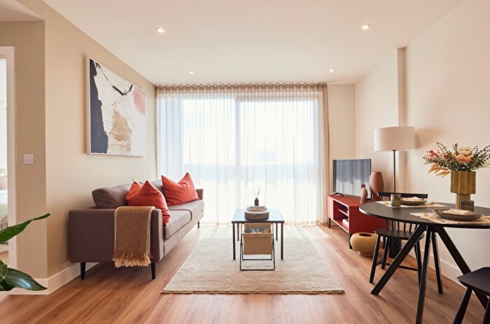 1 Bedroom Apartment To Rent In Cherry Orchard Road, Croydon, London, CR0