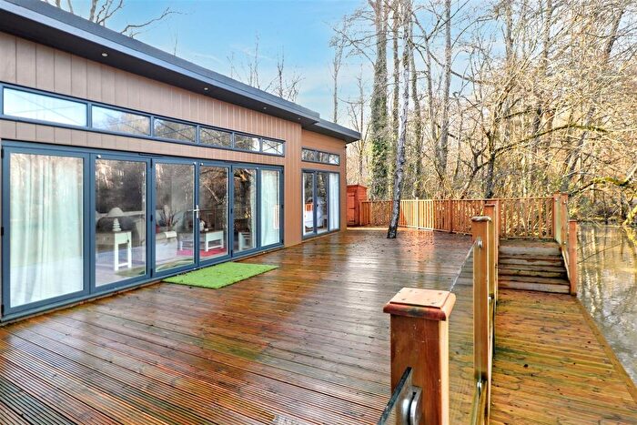 3 Bedroom Lodge For Sale In Brokerswood, Westbury, BA13