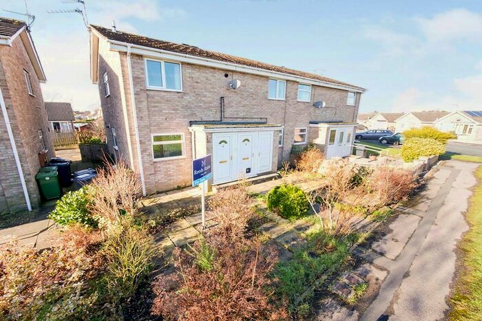 2 Bedroom Flat To Rent In Heslin Close, Haxby, York, YO32