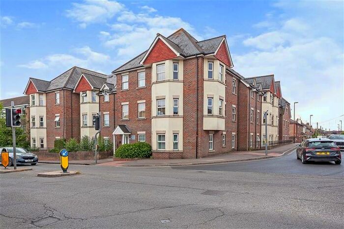 2 Bedroom Apartment To Rent In London Road, Burgess Hill, RH15