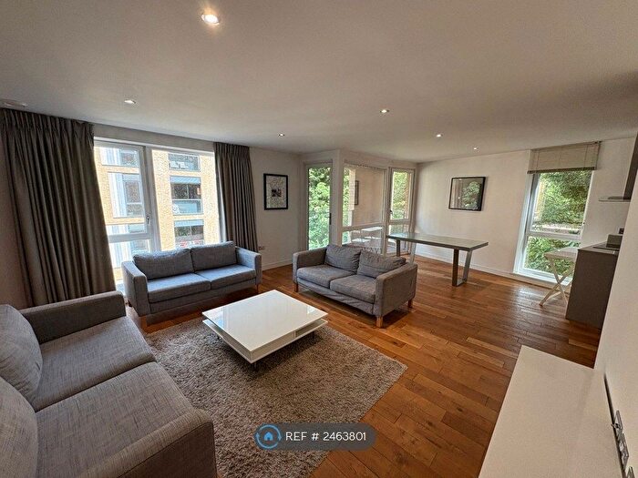 2 Bedroom Flat To Rent In Summerbee House, London, SW18