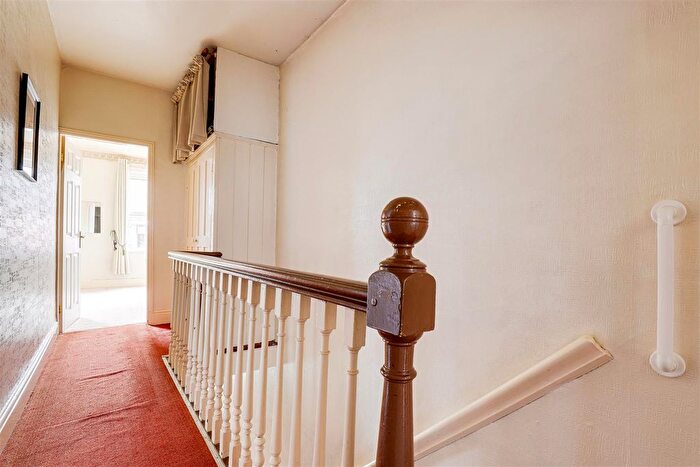 3 Bedroom End Of Terrace House For Sale In Church Drive, Daybrook, Nottinghamshire, NG5