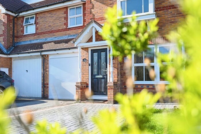 3 Bedroom Semi-Detached House For Sale In Elmsett Close, Great Sankey, Warrington, Cheshire, WA5