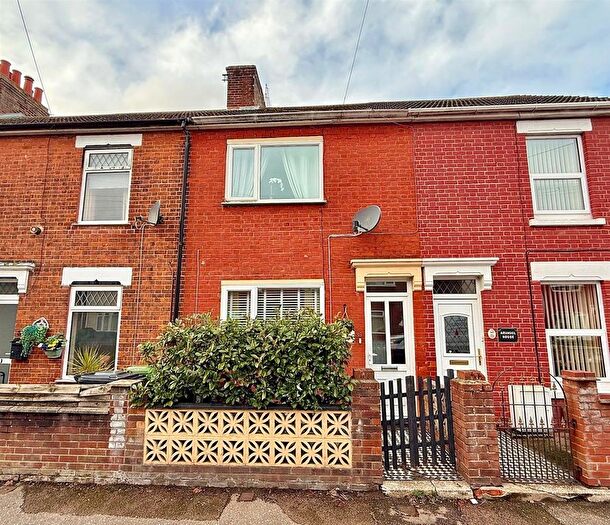 3 Bedroom Terraced House For Sale In Alderson Road, Great Yarmouth, NR30