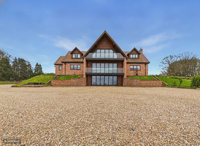 4 Bedroom Detached House For Sale In Old Hall Farm, Hall Drive, New Costessey, NR5