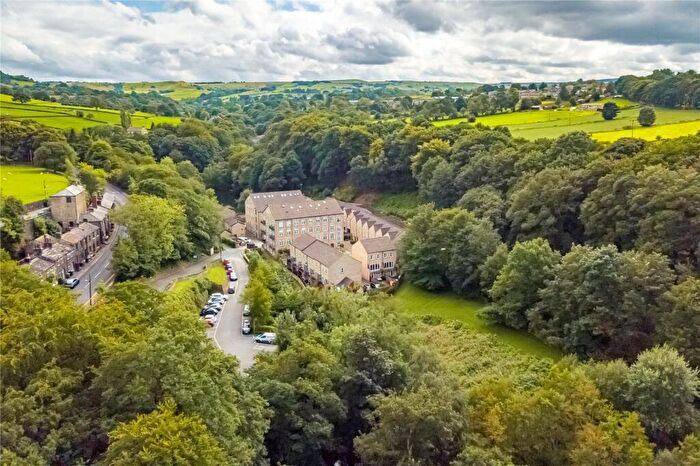 2 Bedroom Apartment For Sale In Wildspur Mills, New Mill, Holmfirth, HD9