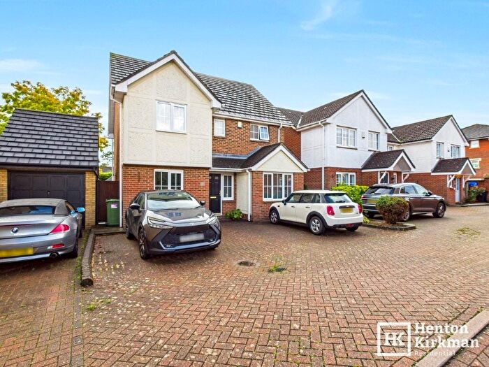 4 Bedroom Detached House For Sale In Coulter Mews, Billericay, Essex, CM11