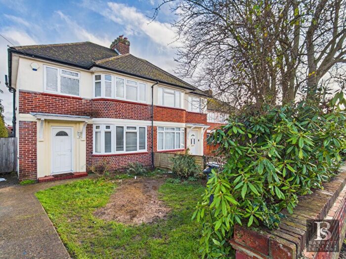 3 Bedroom Semi Detached House For Sale In Haymill Road, Slough, SL1