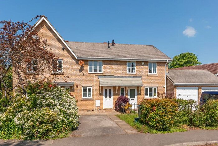 2 Bedroom Terraced House For Sale In Windsor Road, Pitstone, LU7