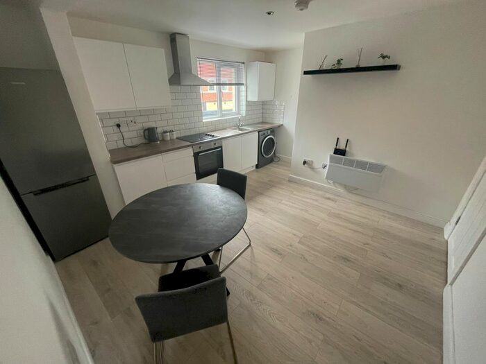 1 Bedroom Flat To Rent In High Street, Bilston, WV14