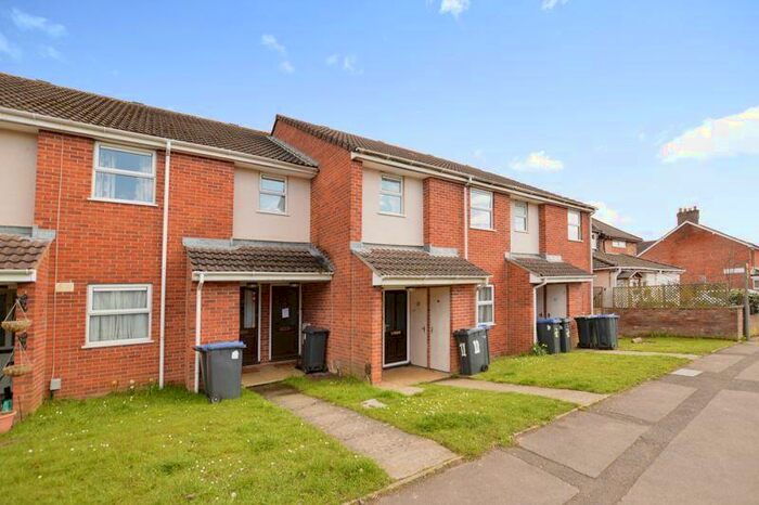 2 Bedroom Maisonette To Rent In Bulford Road, Durrington, SP4