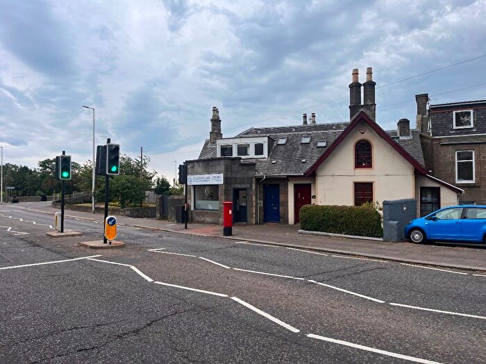 1 Bedroom Flat To Rent In Dundee Road, Broughty Ferry, Dundee, DD5