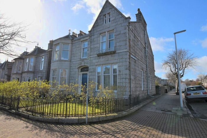 1 Bedroom Flat To Rent In Fountainhall Road, West End, Aberdeen, AB15