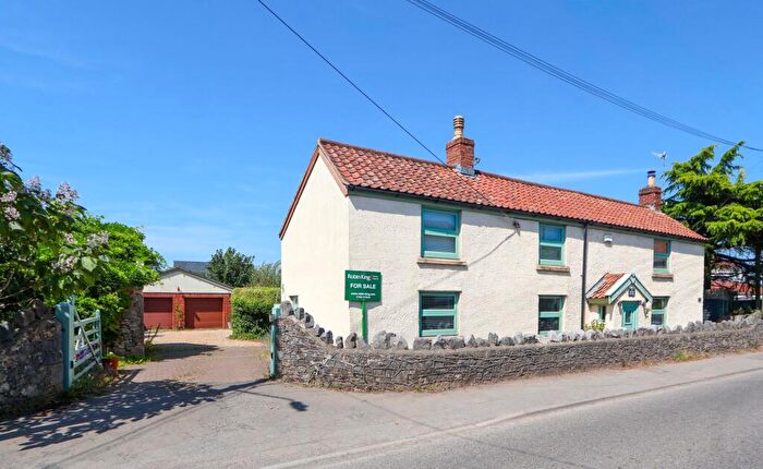 4 Bedroom Detached House For Sale In Greenhill Road, Sandford, BS25