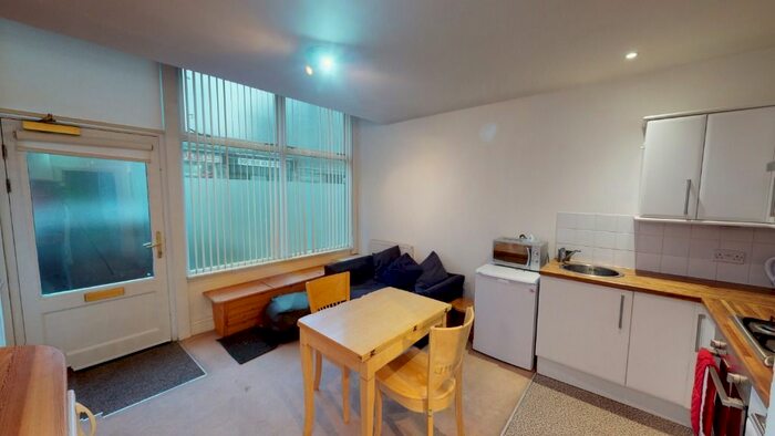2 Bedroom Flat To Rent In Spital, Old Aberdeen, Aberdeen, AB24