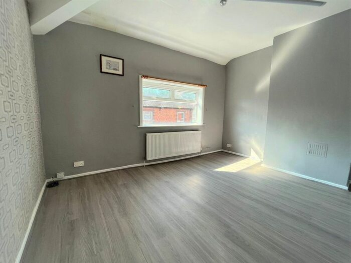 1 Bedroom Flat To Rent In Johnston Street, Blackburn, BB2