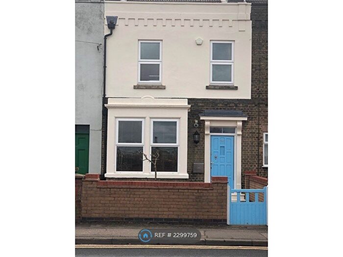 3 Bedroom Terraced House To Rent In Oundle Road, Peterborough, PE2