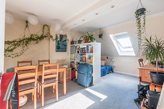 1 Bedroom Flat To Rent In L – Couper Street, Edinburgh, EH6