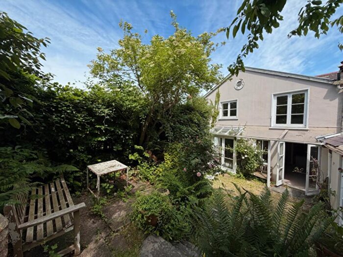 4 Bedroom Terraced House For Sale In King Street, Newport, SA42