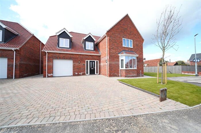 4 Bedroom Detached House To Rent In White Horse Drive, West Row, Bury St. Edmunds, Suffolk, IP28