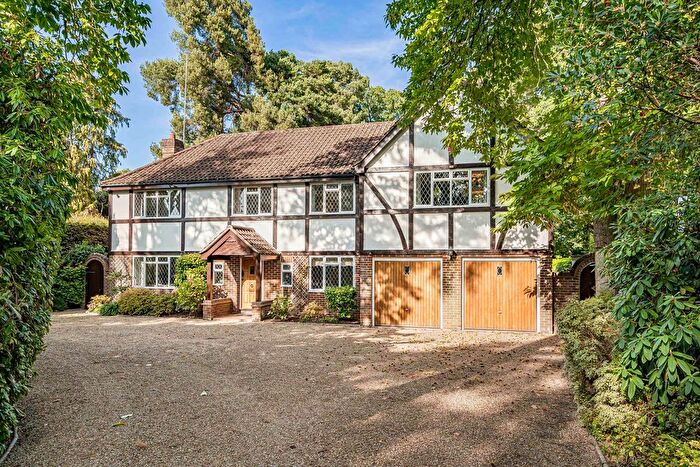 5 Bedroom Detached House For Sale In Forest Road, Woking, Surrey, GU22