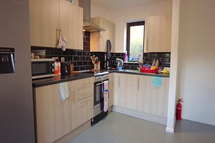 4 Bedroom Apartment To Rent In / - Four En-Suite Rooms! - Friars Lane | Student House, LN2