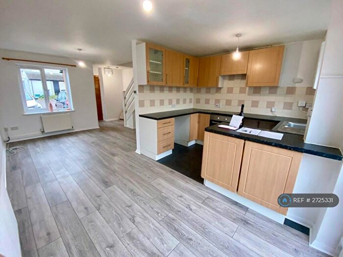 2 Bedroom Terraced House To Rent In Chestnut Way, Honiton, EX14