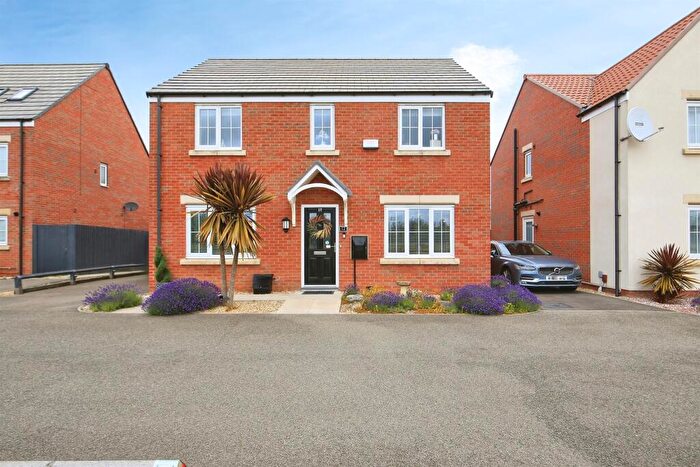 4 Bedroom Detached House For Sale In Bedstone Way, Farcet, Peterborough, PE7