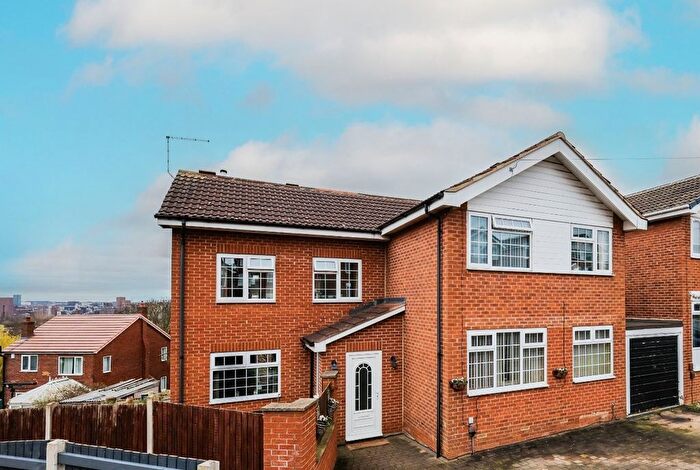 4 Bedroom Detached House For Sale In Green Hill Croft, Leeds, West Yorkshire, LS12