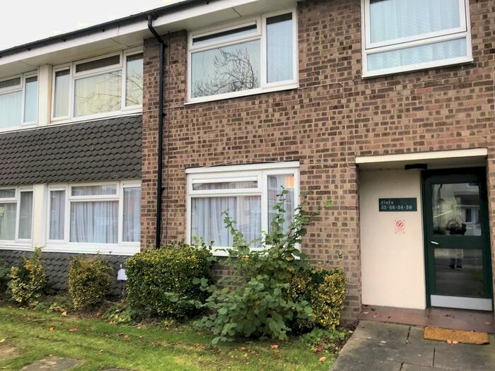 1 Bedroom Flat To Rent In Eaton Road, Leigh-On-Sea, Essex, SS9