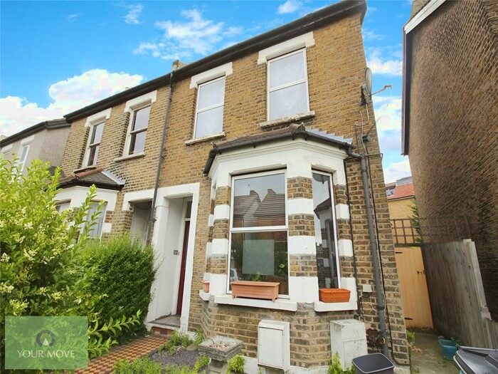 1 Bedroom Flat To Rent In West Street, Bromley, Kent, BR1