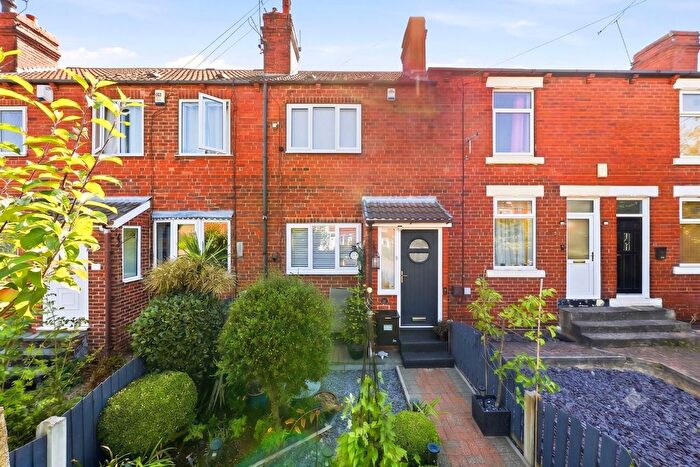 2 Bedroom Terraced House For Sale In Grove Avenue, Hemsworth, WF9