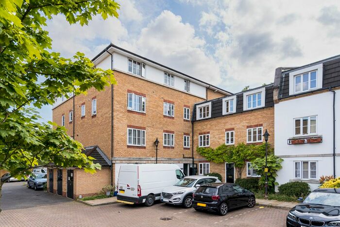 2 Bedroom Flat To Rent In Goddard Place, London, N19