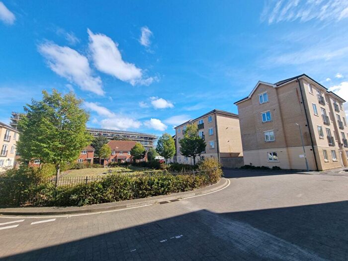 2 Bedroom Flat To Rent In Firmin Close, Ipswich, IP1