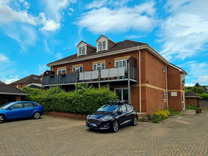 1 Bedroom Apartment To Rent In Harrison Road, Swaythling, SO17
