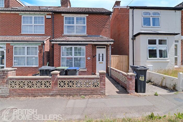 3 Bedroom End Of Terrace House For Sale In Bulford Road, Durrington, Salisbury, Wiltshire, SP4
