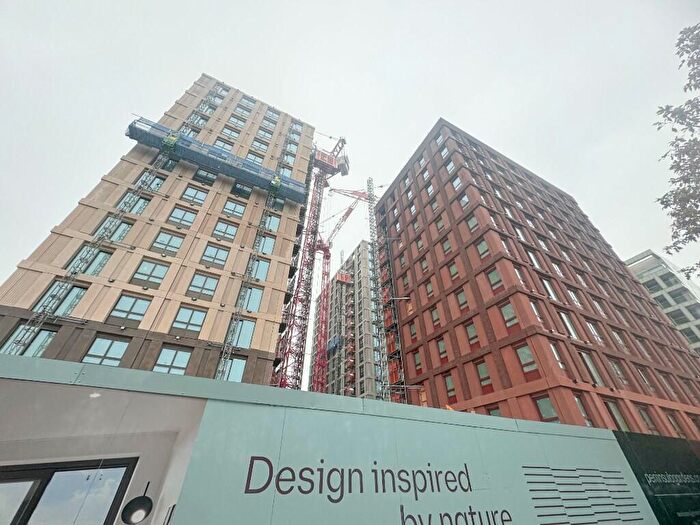 2 Bedroom Flat For Sale In Pilot Walk, London, SE10