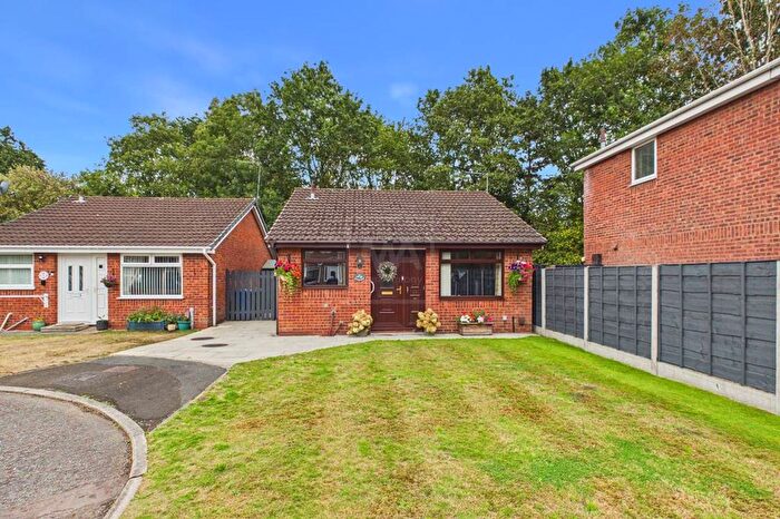 2 Bedroom Detached House For Sale In Kilford Close, Callands, WA5