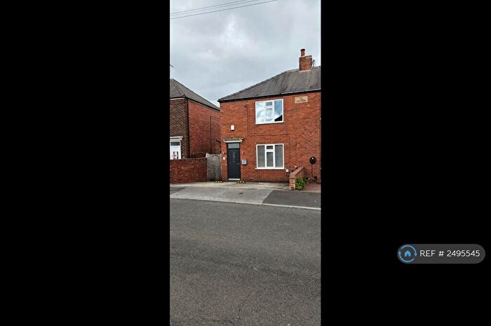2 Bedroom Semi-Detached House To Rent In Jubilee Road, Whitwell, S80