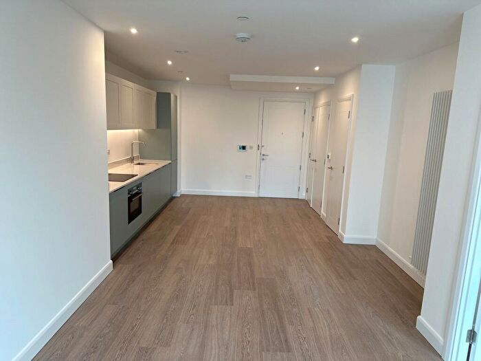 1 Bedroom Apartment To Rent In Galleria House, B Western Gateway, London NEw One, E16