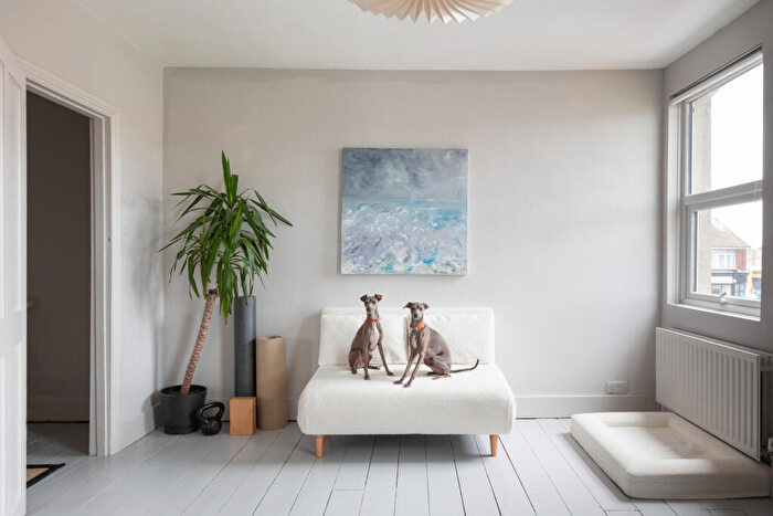 2 Bedroom Flat For Sale In Canterbury Road, Margate, Kent, CT9