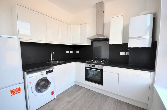 1 Bedroom Flat To Rent In Kilburn Lane, London, W9