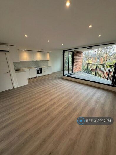 2 Bedroom Flat To Rent In Ramster House, London, SE20