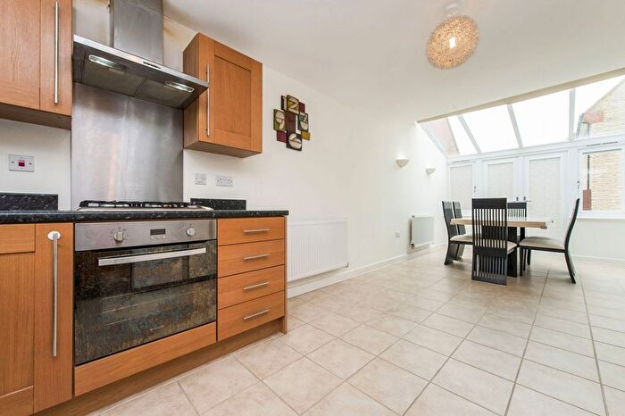 4 Bedroom Detached House To Rent In Russ Avenue, Faringdon, Oxfordshire, SN7