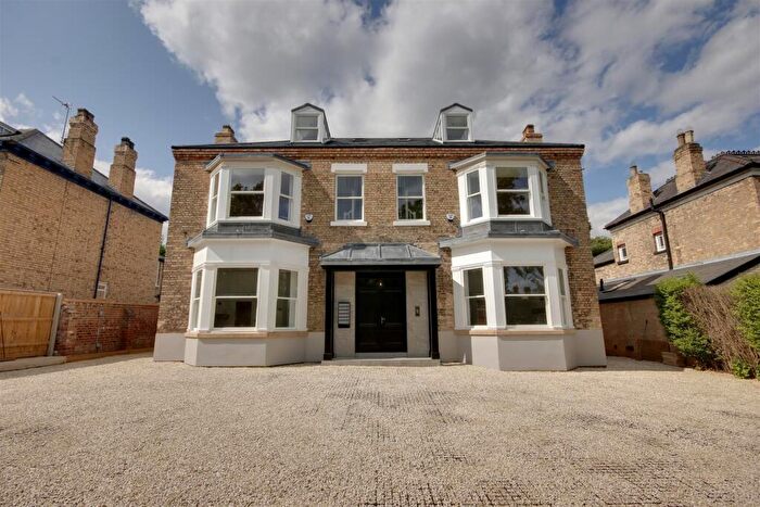 3 Bedroom Apartment For Sale In Southfield, Hessle, HU13
