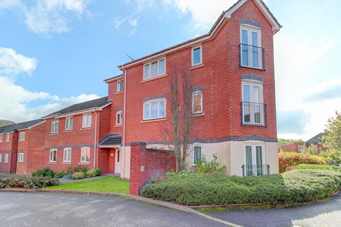 2 Bedroom Flat For Sale In Harbourne Close, Kenilworth, CV8