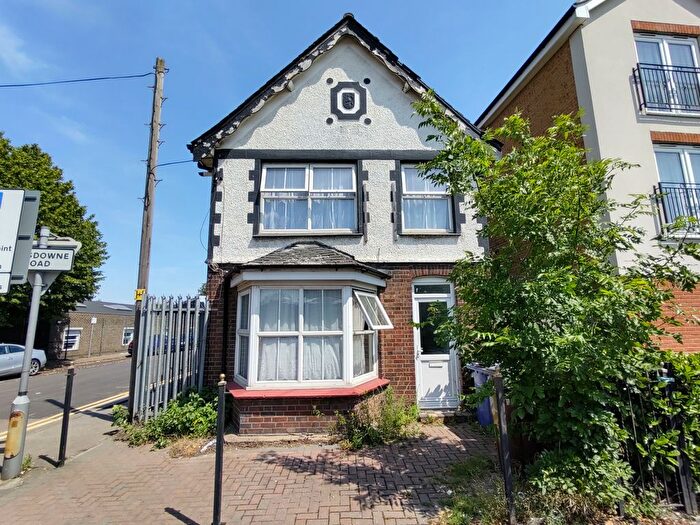 1 Bedroom Studio To Rent In Calcutta Road, Tilbury, Tilbury, RM18