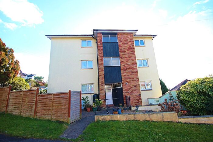 2 Bedroom Flat To Rent In Downs Cote Park, Bristol, BS9